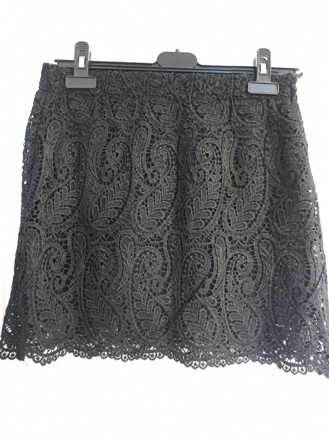 Falda negra de encaje fiesta y cremallera