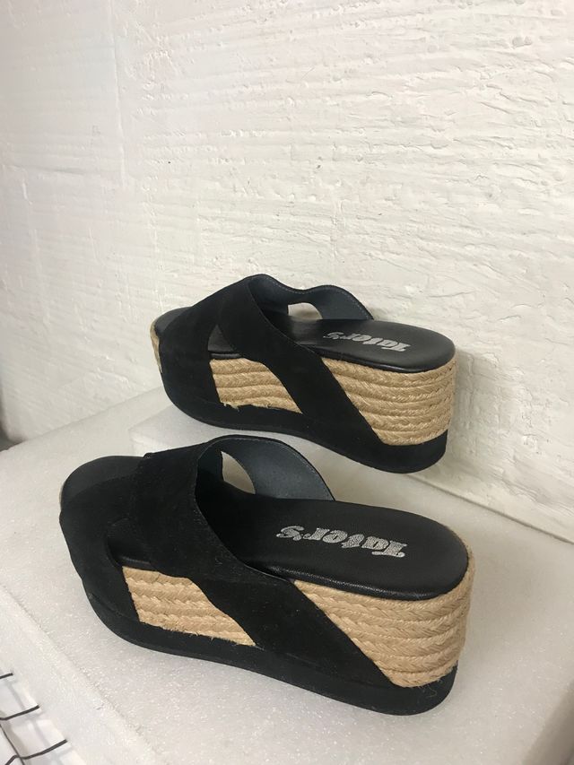 ZUECOS PLATAFORMA  NEGRO TATER's t.38 NUEVOS