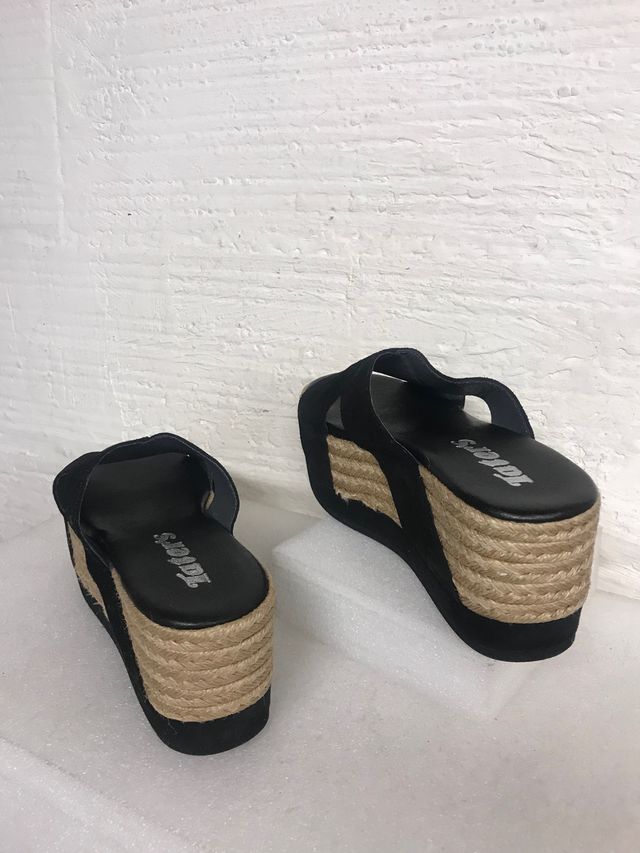ZUECOS PLATAFORMA  NEGRO TATER's t.38 NUEVOS