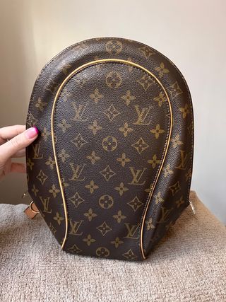 Mochila Louis Vuitton de segunda mano en WALLAPOP