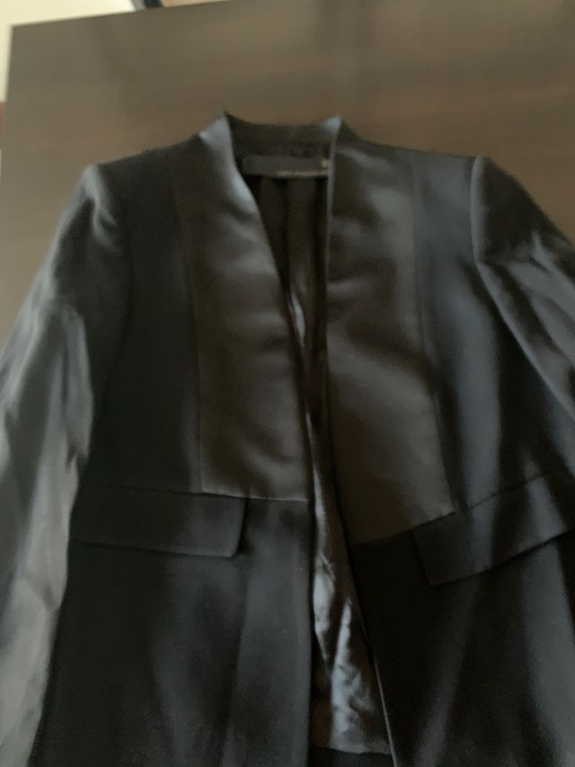 Chaqueta zara negra tipo smoking