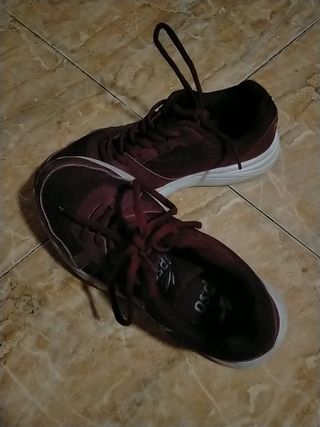 Zapatillas ipso 5 eu de segunda mano por 10 EUR en Mislata en WALLAPOP