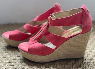 Sandalias cuña esparto Michael Kors de segunda mano por 30 EUR en Madrid en  WALLAPOP