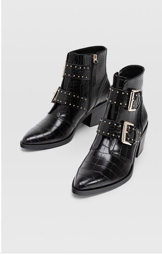 Botas tachuelas rock Stradivarius de segunda mano por 20 EUR en Badalona en  WALLAPOP