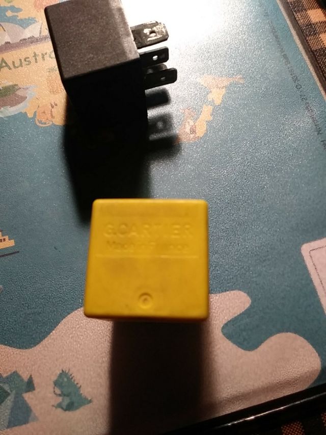 2 Relès Radiador Saxo