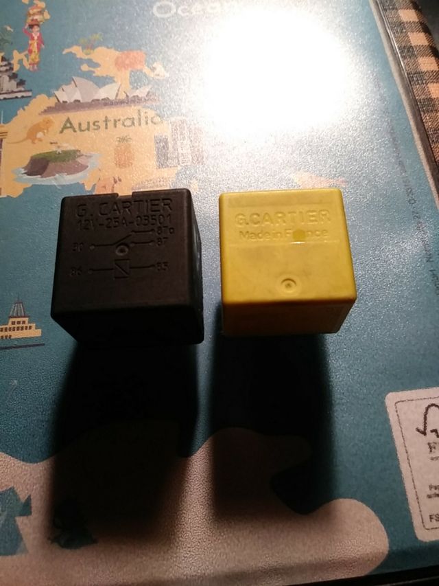 2 Relès Radiador Saxo