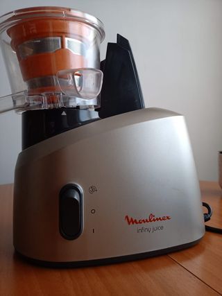 Extractor de zumos Moulinex de segunda mano por 80 EUR en Barcelona en  WALLAPOP