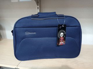 Bolso equipaje Ryanair 40x25x20 de segunda mano por 16,95 EUR en San  Fernando de Henares en WALLAPOP