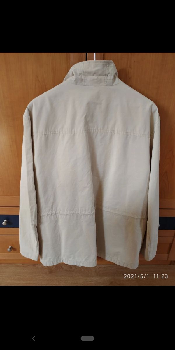 cazadora beige talla 52