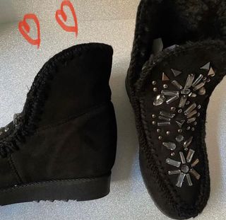 Botas con cuña estilo mou número 39 NUEVAS de segunda mano por 17,5 EUR en  Viladecans en WALLAPOP