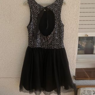 Vestido (fiesta) Green Coast de segunda mano por 8 EUR en Olesa de  Montserrat en WALLAPOP