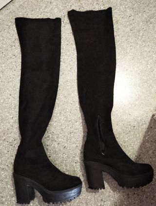 Botas altas COOLWAY de segunda mano por 9 EUR en Barcelona en WALLAPOP