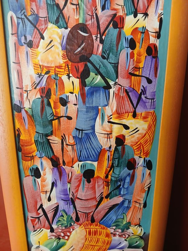 Cuadro con marco de madera.