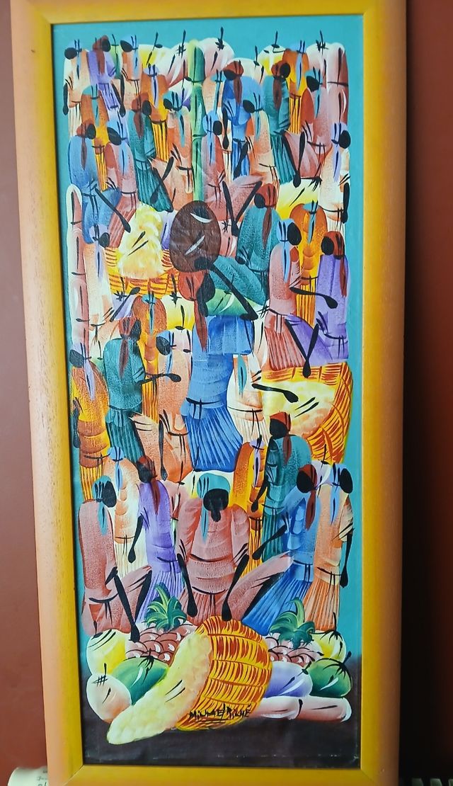 Cuadro con marco de madera.