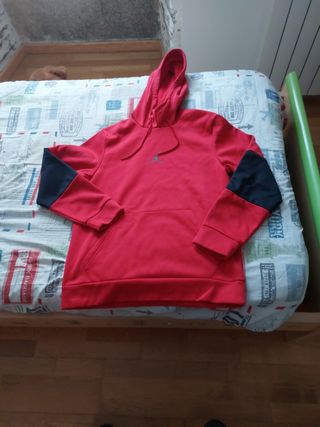 Sudadera Nike Air Jordan de segunda mano por 30 EUR en Lugo en WALLAPOP