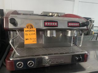 CAFETERA DE DOS BRAZOS DE OCASION , COMO NUEVA . de segunda mano por 590  EUR en Madrid en WALLAPOP