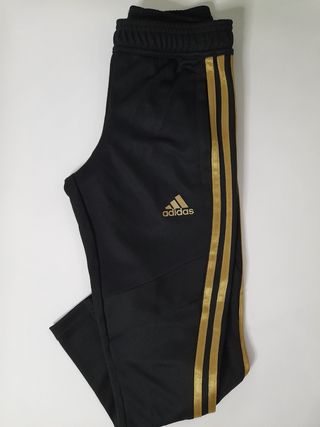 Pantalón de chándal adidas real madrid de segunda mano por 8 EUR en Las  Palmas de Gran Canaria en WALLAPOP