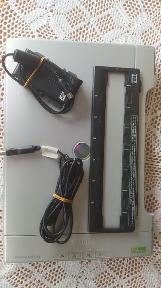 Escaner de negativos Canon de segunda mano por 100 EUR en Móstoles en  WALLAPOP