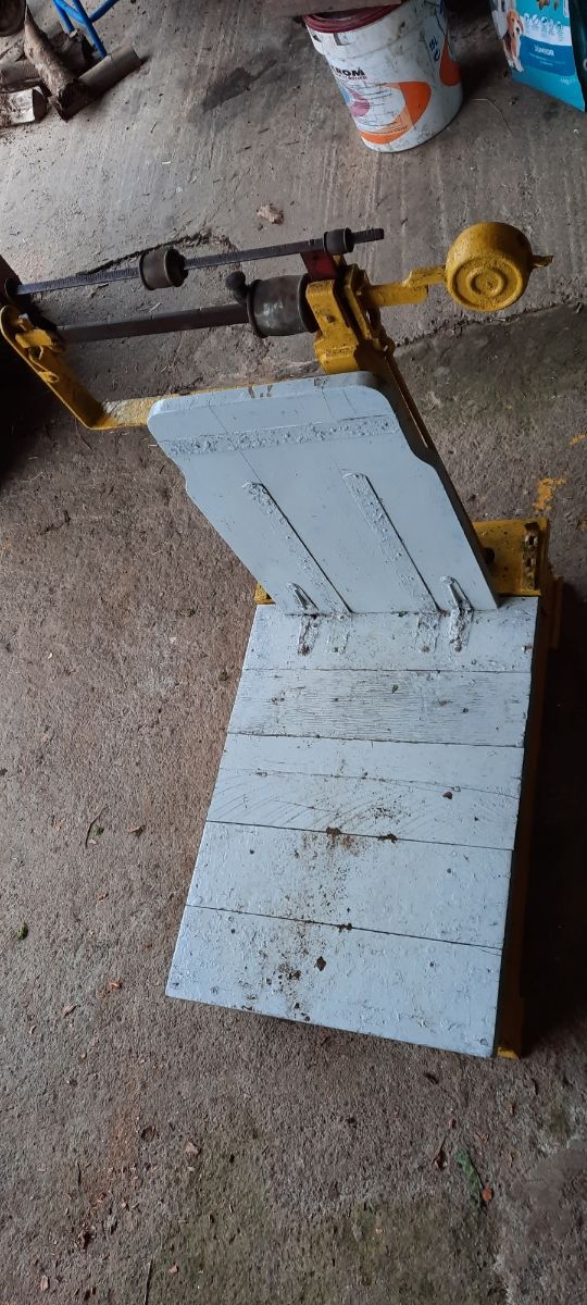 Báscula industrial antigua