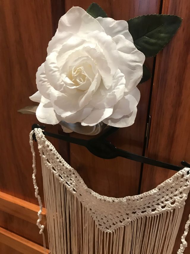 Vestido y accesorios danza española niña