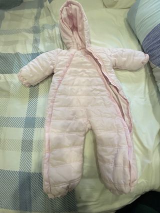 Traje térmico para bebe de segunda mano por 17 EUR en Barcelona en WALLAPOP
