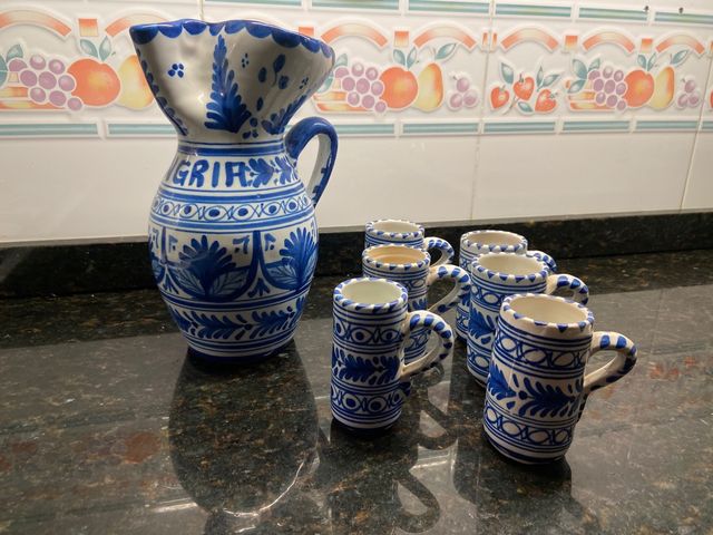 Juego de Jarra y 6 vasos de sangría