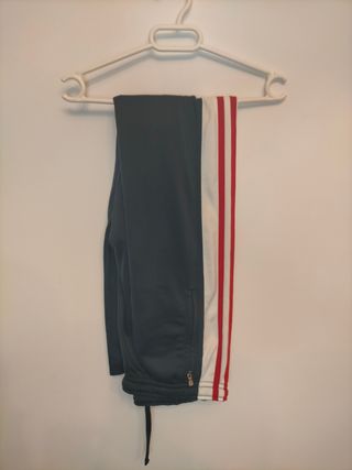 Pantalón vintage Y2K Adidas corchetes deportivo de segunda mano por 12 EUR  en Mislata en WALLAPOP