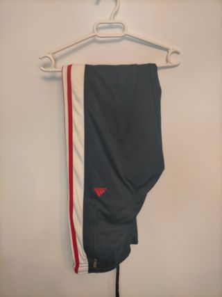 Pantalón vintage Y2K Adidas corchetes deportivo de segunda mano por 12 EUR  en Mislata en WALLAPOP