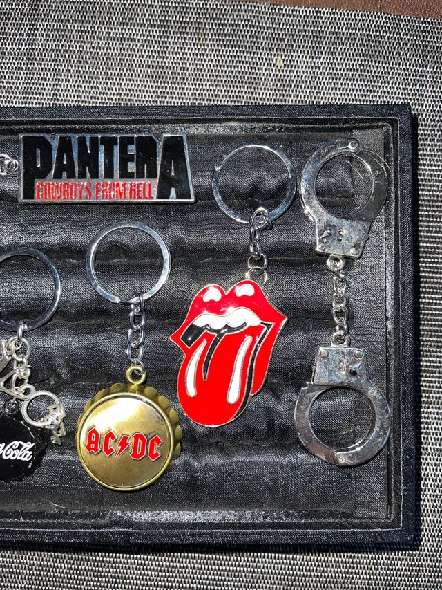 LOTE LLAVEROS MÚSICA ROCK - CADENA - NUEVOS