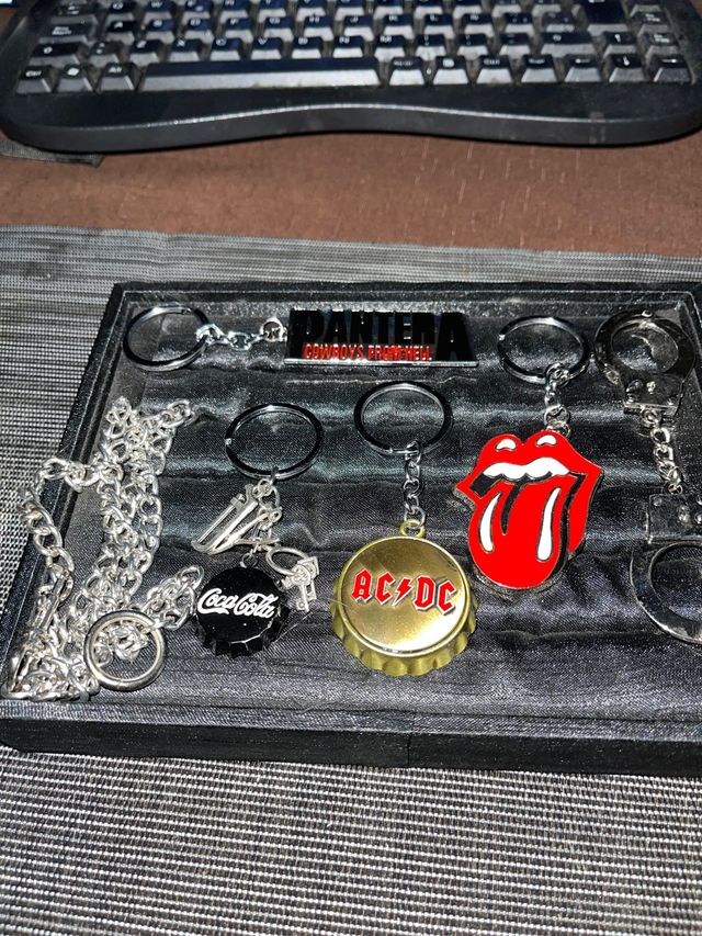 LOTE LLAVEROS MÚSICA ROCK - CADENA - NUEVOS