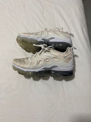 Nike VaporMax Plus 42 de segunda mano por 80 EUR en Las Palmas de Gran  Canaria en WALLAPOP