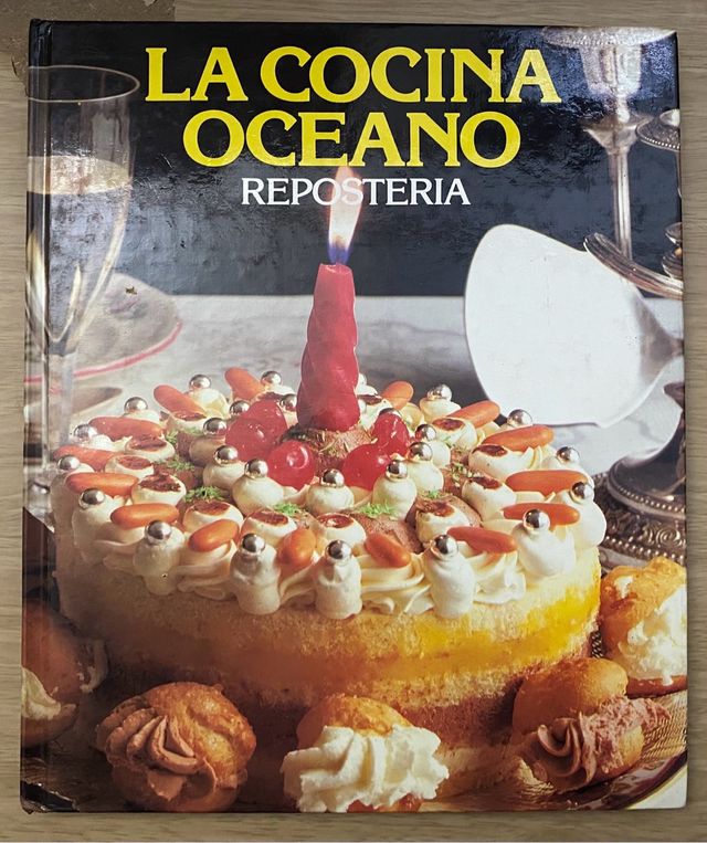 Libros DESLIZA PARA VER