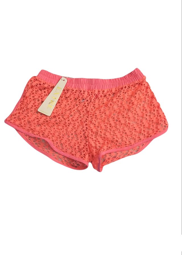 Short calado coral fosforescente de marca Extre