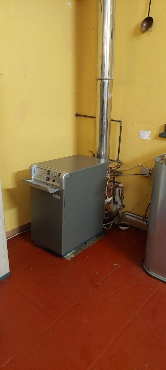 Fontanero Calefacción de Urgencia DISPONIBLE...