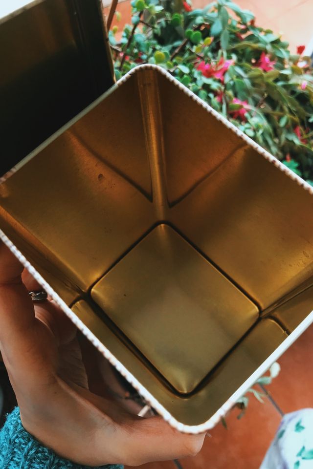 Contenitore vintage in latta