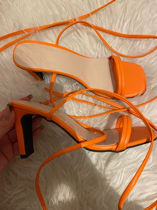 Tacones de cuerdas naranja de segunda mano por 16 EUR en Las Palmas de Gran  Canaria en WALLAPOP