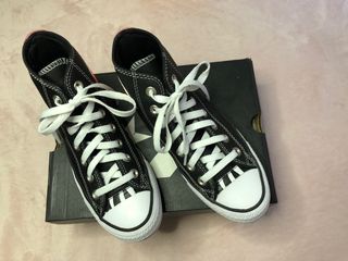 Converse Talla 35 de segunda mano por 35 EUR en Barcelona en WALLAPOP