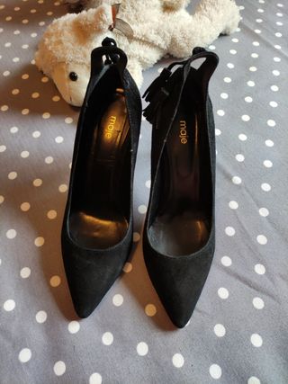 Zapatos mujer salón piel vuelta de segunda mano por 8 EUR en Seseña en  WALLAPOP