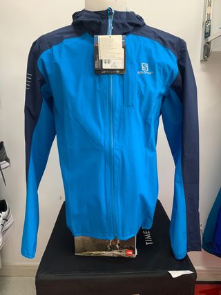 Chubasquero cortavientos salomon hombre de segunda mano por 85 EUR en Baza  en WALLAPOP