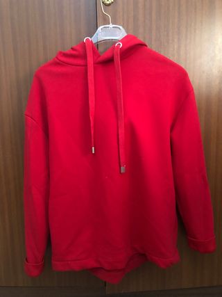 La sudadera de Stradivarius, nueva víctima del fenómeno Paula Echevarría