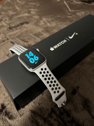Apple Watch NIKE+ S4 44mm (GPS) de segunda mano por 210 EUR en Talavera de  la Reina en WALLAPOP