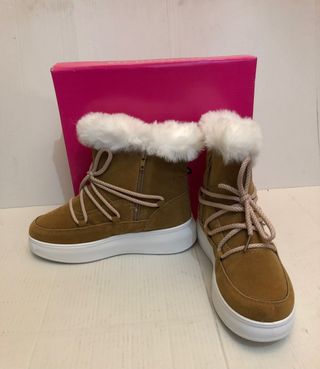 BOTINES ESQUIMAL de segunda mano por 24 EUR en Madrid en WALLAPOP
