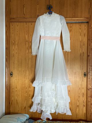 Vestido de novia Vintage de segunda mano por 30 EUR en El Portil en WALLAPOP