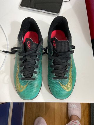 Botas futbol Nike Mercurial CR7 de segunda mano por 5 EUR en Torrejón de  Ardoz en WALLAPOP