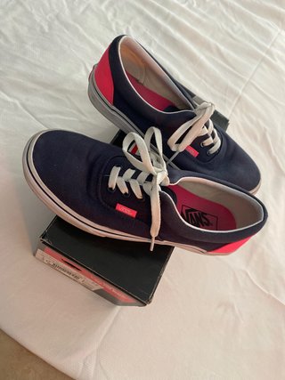 Zapatillas Vans azul\\/rosa 38 de segunda mano por 25 EUR en Benidorm en  WALLAPOP