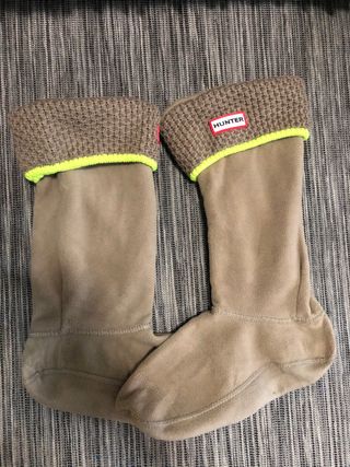 Botas hunter originales T.37 + calcetines de segunda mano por 65 EUR en  Sant Fruitós de Bages en WALLAPOP