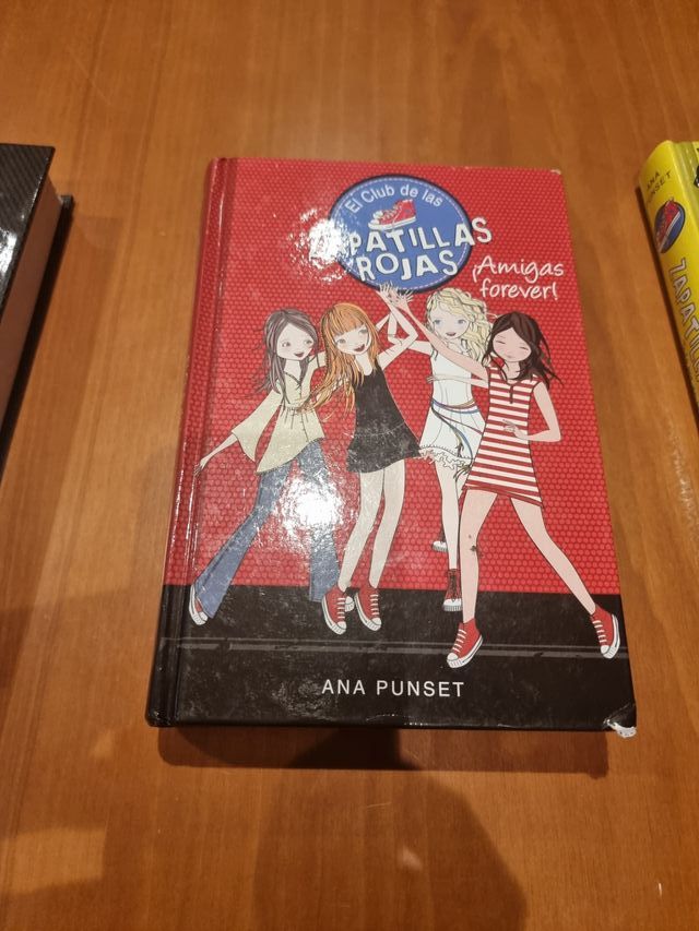 pack de 4  libros juvenil Zapatillas Rojas 1- al 4