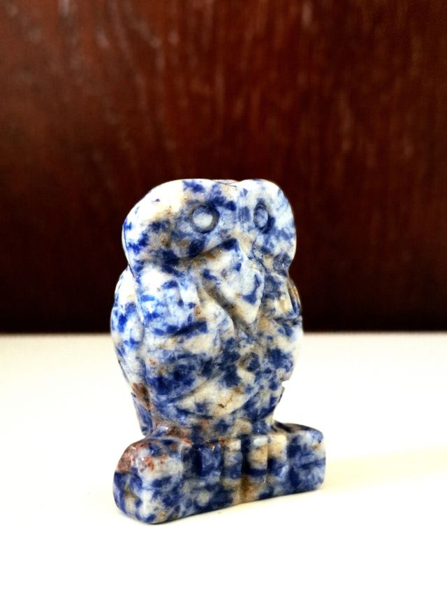 Buho de lapislázuli 