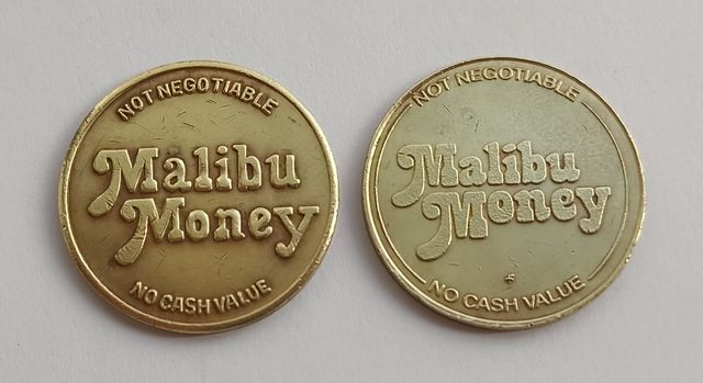 Lote Antiguos Token Malibú Castle y Gran Prix