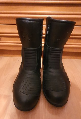 Botas Oxford Hunter Negras de segunda mano por 45 EUR en Madrid en WALLAPOP